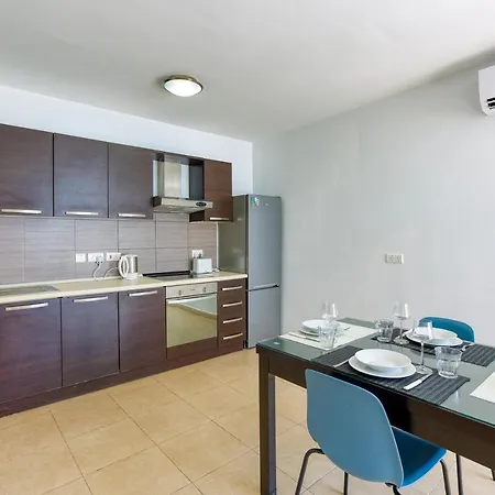 1br Penthouse With Large Private Terrace In Pv By 360 Estates Сент Джулианс